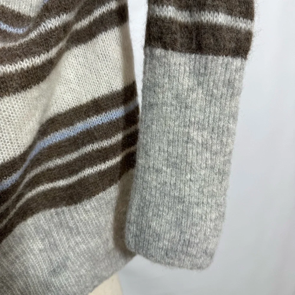 Free People • Kinsley Striped Cropped Cardigan Blue Brown M ASO Mariana Foster